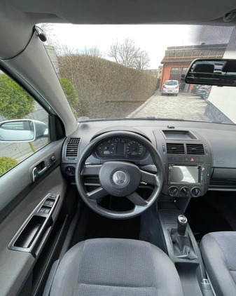 Volkswagen Polo cena 11900 przebieg: 197723, rok produkcji 2005 z Ostrowiec Świętokrzyski małe 562
